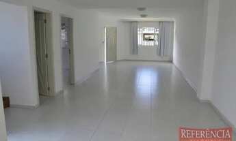 Imagem 7: Casa Residencial com 3 quartos para alugar por R$ 6500.00, 280.00 m2 - CAJURU - CURITIBA/P