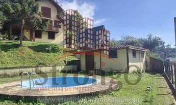 Imagem: L188 Ampla casa no centrinho de Mury, Nova