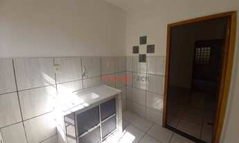 Imagem 4: Kitnet com 1 dormitório para alugar, 25 m² por R$ 800/mês - Vila Balarotti - Londrina/PR