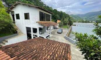 Imagem: Easyhost - CASA BEIRA MAR COM DECK PARA