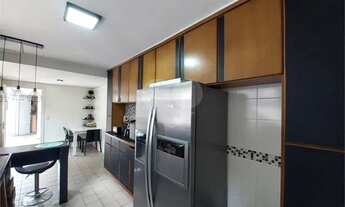 Imagem 4: ÓTIMO SOBRADO! Casa com 4 dormitórios