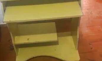 Imagem 2: Mesa de Estudo Quarto com aluguel por R$145 /mês