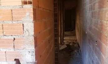 Imagem 6: Terreno com duas casas construídas sem acabamento em Cotia-SP