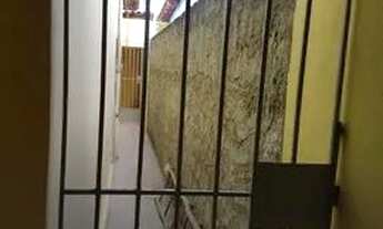 Imagem 7: Uma casa bem localizada em condomínio centro de esplanada