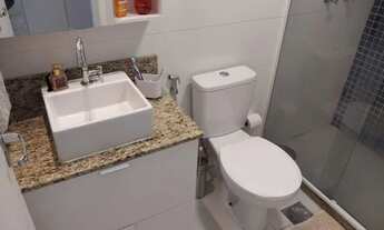 Imagem 5: Imóvel aconchegante à venda com 2 quartos, sendo 1 suíte, e 2 banheiros no tota