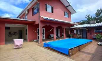 Imagem: Casa de 3 dormitórios no Morro das Pedras