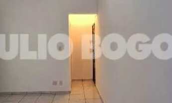 Imagem 3: Apto perto da Lagoa!!Sala ampla,1 quarto com armários,banheiro com blindex,dependência e á