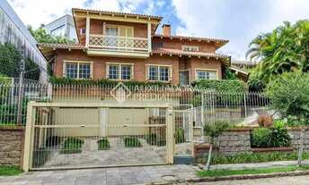 Imagem: Casa com 4 quartos e 2 vagas no bairro Três