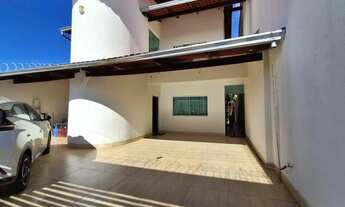 Imagem: Sobrado para venda possui 240 metros quadrados