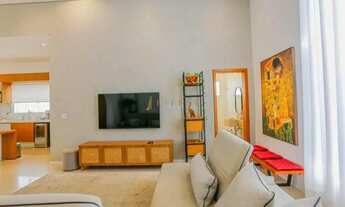 Imagem 2: Casa à venda em Votorantim, Condominio Parque Esplanada, com 3 suítes, com 182.31 m²