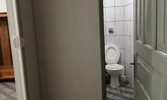 Imagem 3: Suíte e o resto da casa compartilhada perto da UFSC