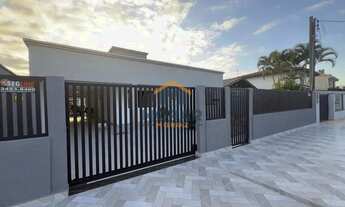 Imagem 3: Casa na faixa mar, com piscina em Matinhos