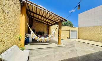 Imagem 2: Belíssima Casa Plana 3 Quartos, Suíte, Área de estar, 6 vagas, Nascente, 2 Frentes, Px ao