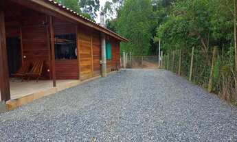 Imagem 2: Chácara na Lapa com 2.310m² com piscina, 3 dormitórios, área gourmet e semi-mobiliada pra