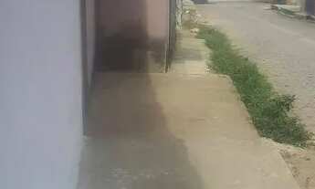 Imagem 3: Casa para vender em Felipe camarão na rua José Vicente próximo à caixa d'água