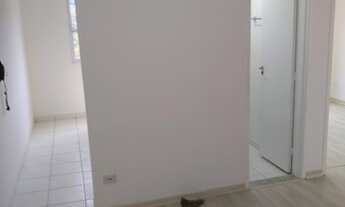 Imagem 3: Apartamento no térreo com pequeno quintal. R$ 1.100 (pacote