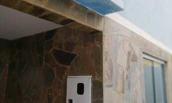 Imagem 2: Casa à venda na Rua da Síria, Bairro Coréia