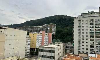 Imagem 2: Apartamento para venda com 87 metros quadrados com 2 quartos em Laranjeiras - Rio de Janei