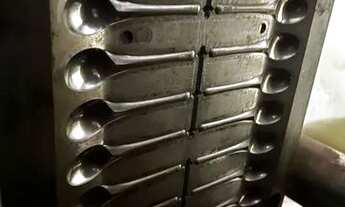 Imagem 3: Industria completa Injeção Pladtica ( Colher, Pazinha e Palito Sorvete