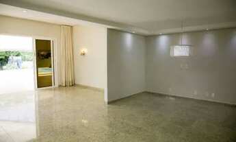 Imagem 5: Casa de condomínio para venda com 300 metros quadrados com 3 quartos