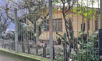 Imagem 3: Casa comercial com duas frentes na Av. Sertório