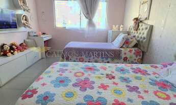 Imagem 2: Apartamento em Jardim Apipema, distribuído em 304m² com 3 vagas de garagem