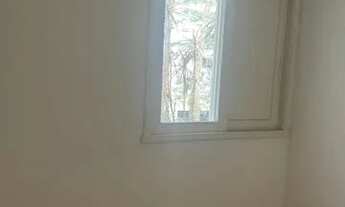 Imagem 4: Itaim - Locação - Com uma planta quadrada, este apartamento conta com 2 quartos, sendo 1 s