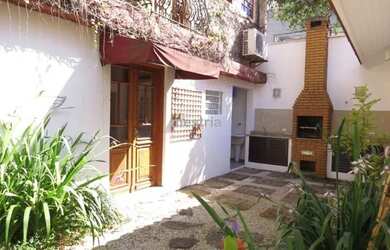 Imagem 2: Um graça de casa de vila! Para uso comercial ou residencial!