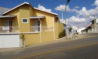 Imagem 2: Casa para venda com 130 metros quadrados com 2 quartos em Jardins - Bragança Paulista - Sã