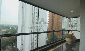 Imagem 4: Apartamento para aluguel e venda tem 202 metros quadrados com 4 quartos