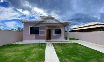 Imagem 1: Casa à venda no bairro Jardim Atlântico Central - Maricá/RJ