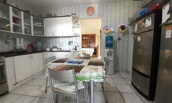 Imagem 5: Baixou pra vender: 182 m2, 5 Q, Sendo 3 Suítes e DCE, a 50m do Lago Jacarey