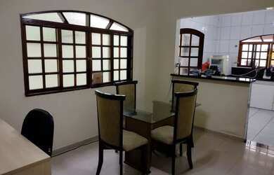 Imagem 3: Ótimo Sobrado com 03 quartos sendo 01 suíte com armários e sacada