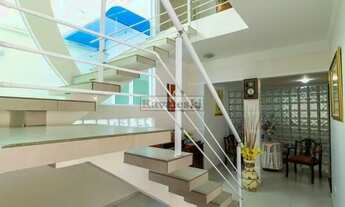 Imagem 6: Sobrado à venda com 330m², 3 quartos e 4 vagas