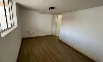 Imagem 2: Casa de Fundos independente para locação - 2 quartos R$ 1.200,00 - Jardim Melina