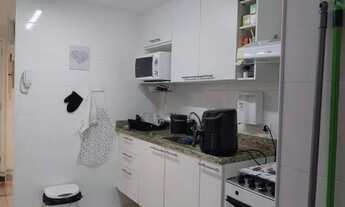 Imagem 4: Imóvel aconchegante à venda com 2 quartos, sendo 1 suíte, e 2 banheiros no tota