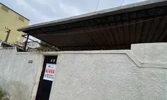 Imagem 6: Casa Frente de Rua com 01 Quarto Geminado Quintal Amplo e Garagem em Quintino