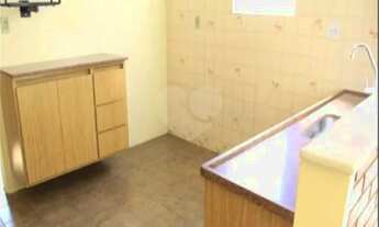 Imagem 2: CASA/SOBRADO (ENTRADA E QUINTAL COMPARTILHADO) (DISPONÍVEL ÚLTIMA SEMANA 06/2023)