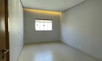 Imagem 7: Casa nova na 208 Norte com 3 suítes e piscina