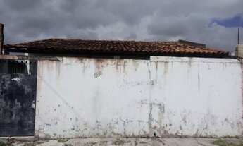 Imagem: VENDO CASA COM TERRENO