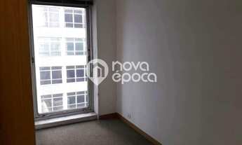 Imagem 6: Centro Galpão / depósito com 5 vagas na garagem