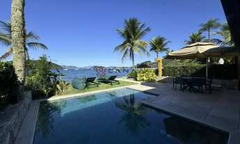 Imagem 3: Espetacular casa pé na areia em Angra dos Reis para temporada