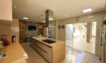 Imagem 7: Casa com 3 suites à venda, 430 m² por R$ 3.800.000