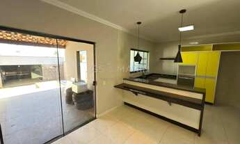 Imagem 6: Casa com 3 Quartos e Lazer Privativo à Venda no Terras de Santana II