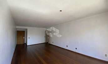 Imagem 3: Apartamento à venda com 02 dormitórios, suíte e sacada no Centro de Santa Maria, RS