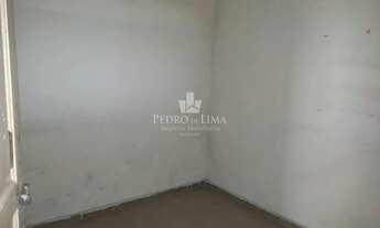 Imagem 4: Salão comercial de Sobreloja com 500m² em vão livre tendo 2 banheiros