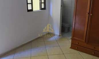 Imagem 16: Casa na Sessenta, com 7 quartos, sendo 2 suítes, 3 banheiros, sala, cozinha, 3 vagas garag