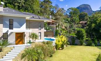 Imagem 4: Casa com 5 quartos em condomínio no bairro de Quebra Frascos, Teresópolis