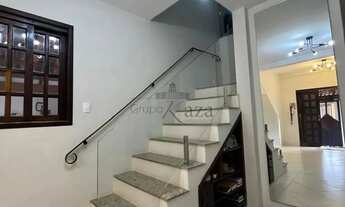 Imagem 7: Oportunidade - Casa Sobrado - Jardim das Indústrias - 4 Dormitórios - 250m²