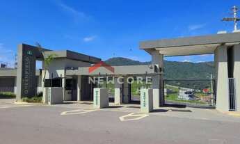 Imagem: Casa de condomínio em Rua Maria Aparecida